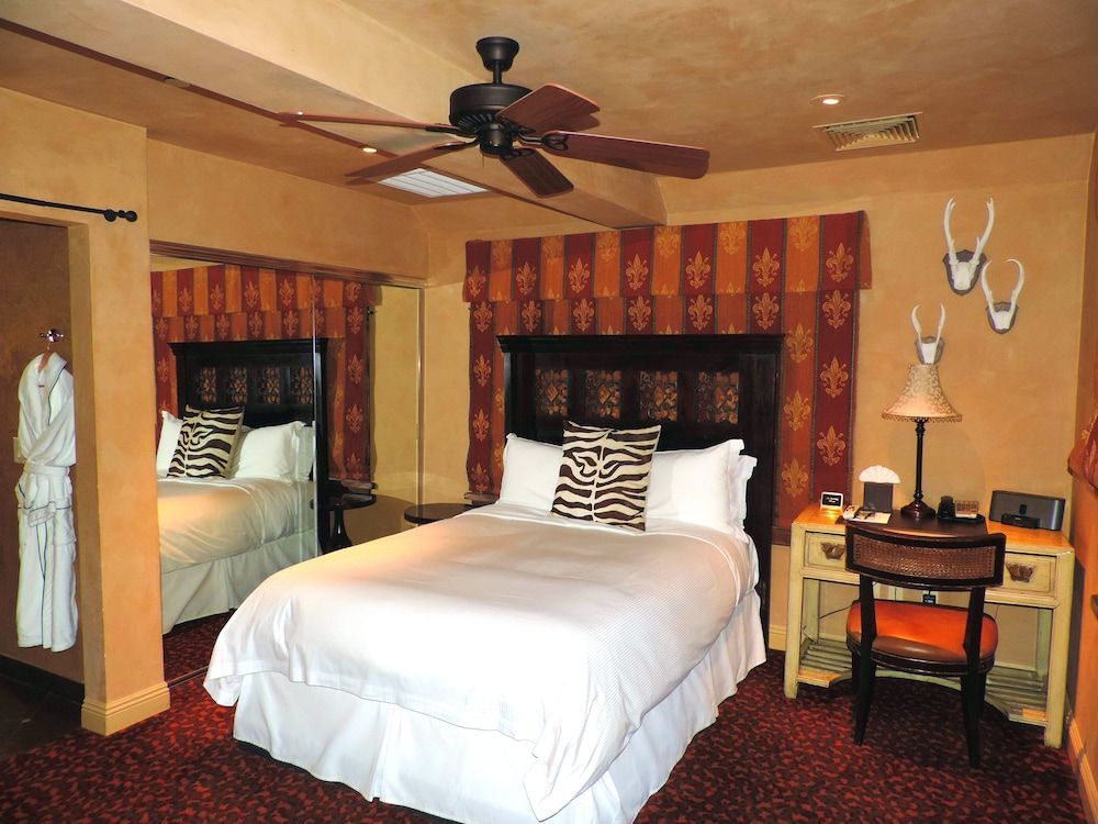 Border House at Crystal Bay Casino 2
