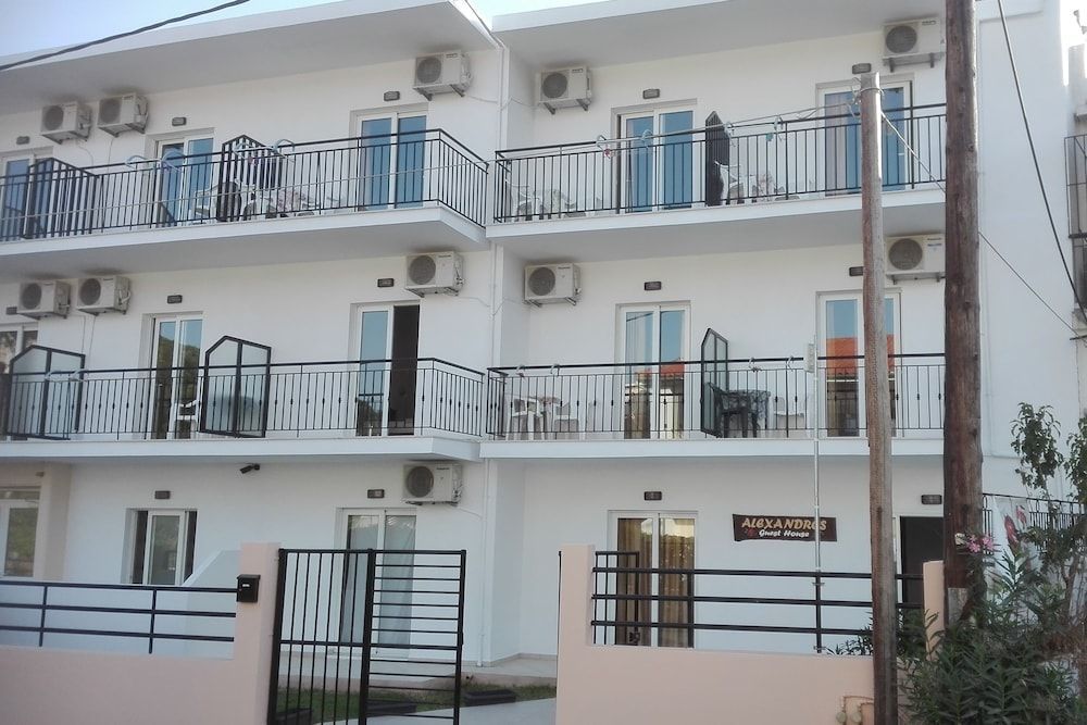 Alexandros Guest House 1