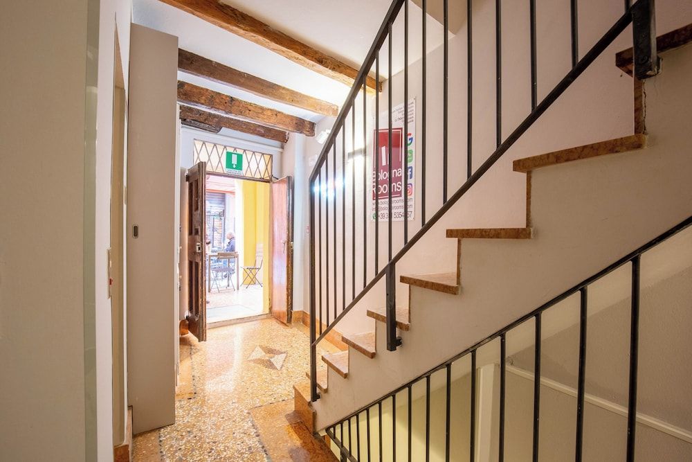 BolognaRoomscom - Falegnami Boutique 2
