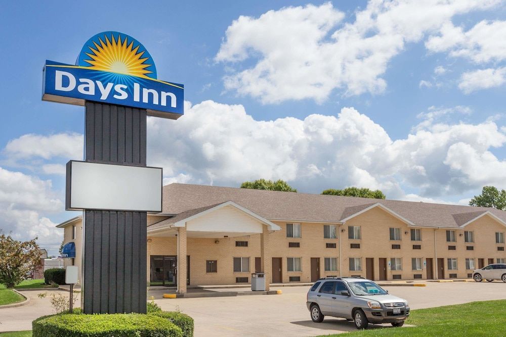 Days Inn by Wyndham Charleston 1