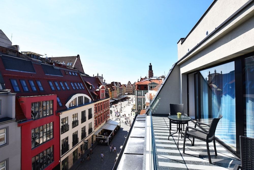 DUKES Apartments - Wita Stwosza 1