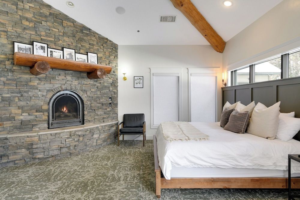 Balsam Lake Lodge 1