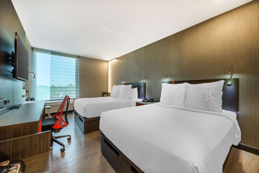 Best Western Premier Springfield Plaza District Hotel 1