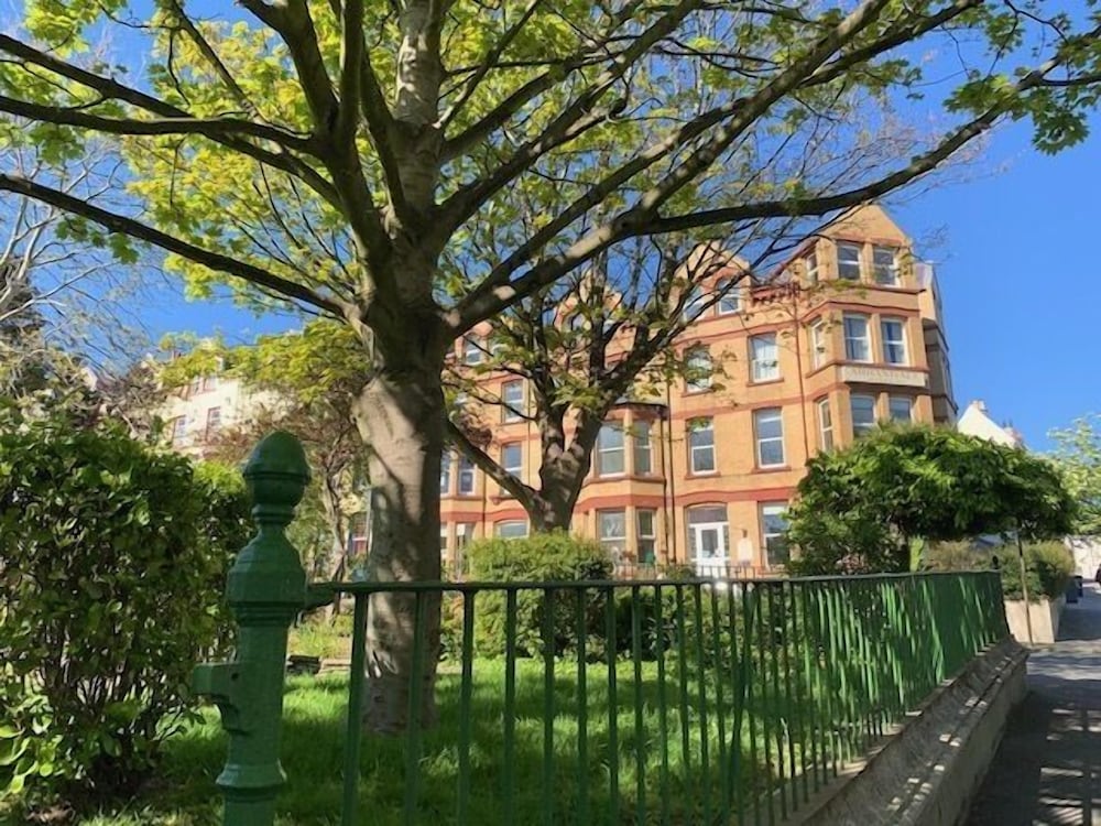 Arrandale House 1