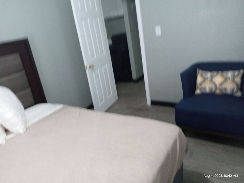Homes-N-Courts 1