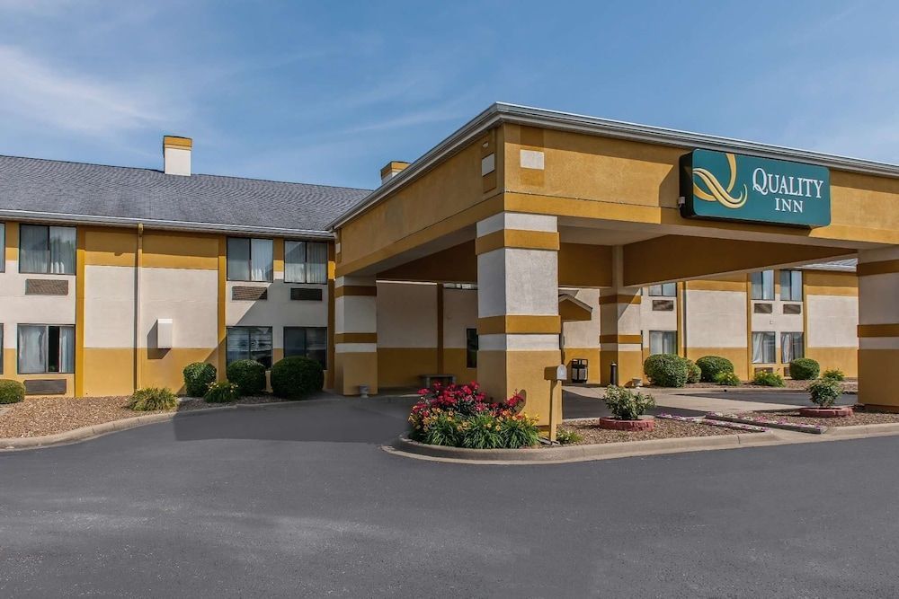 Quality Inn Lewisport 1