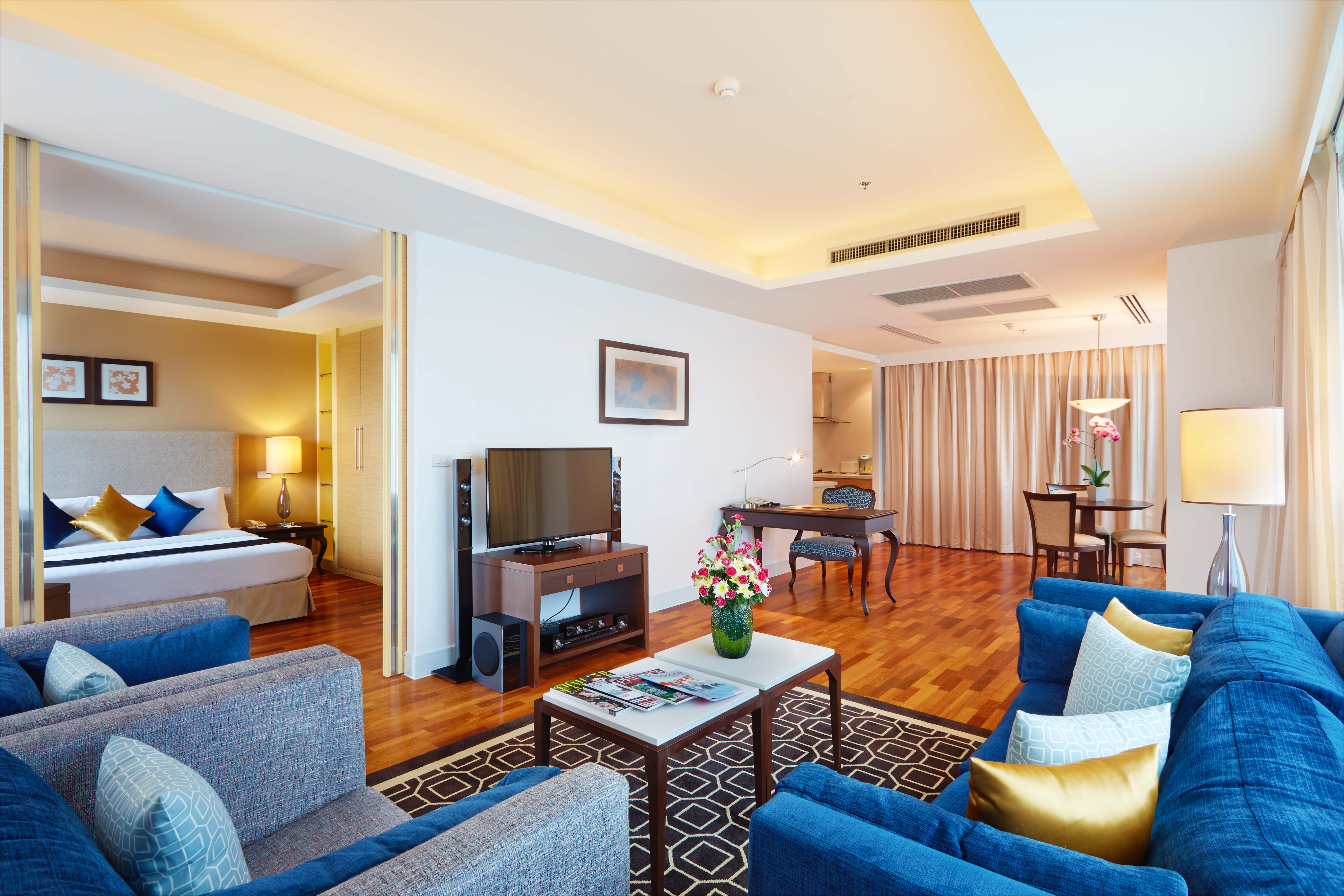 The Duchess Hotel 1