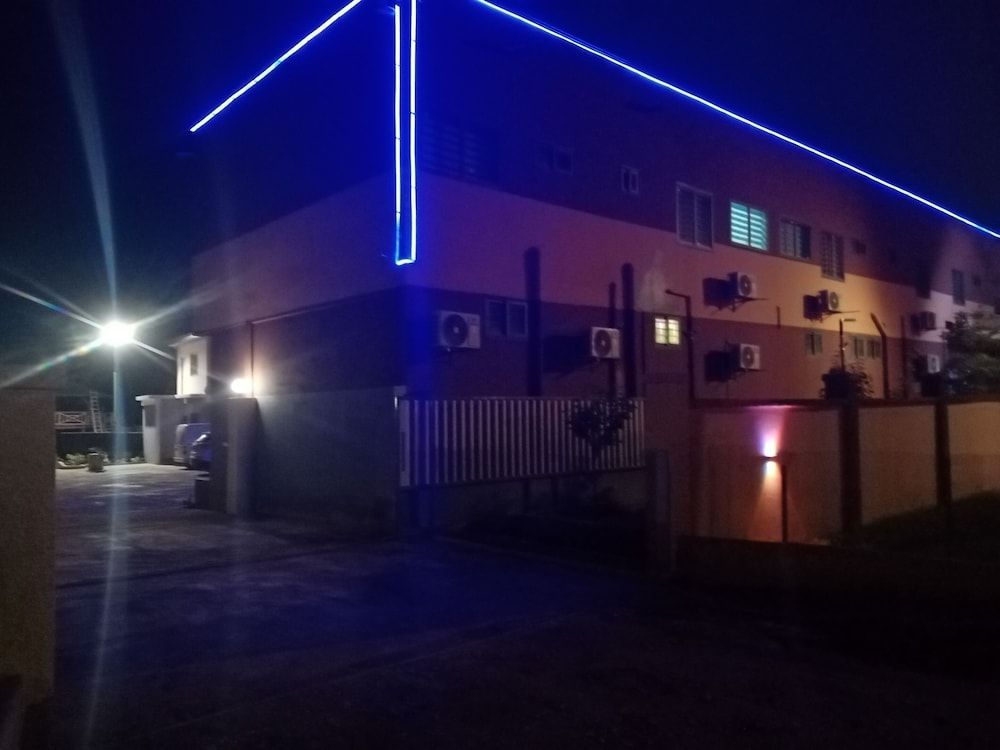 ANAN-THARA HOTEL 1