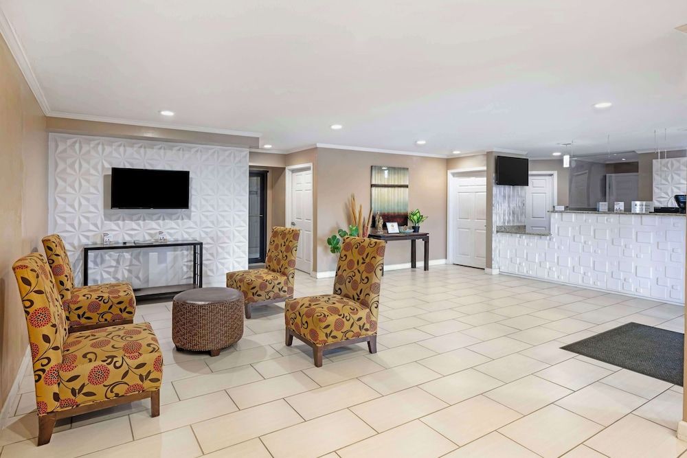 Best Western Snyder Inn 2