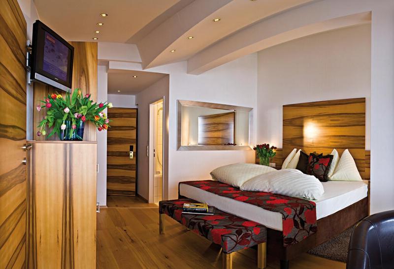 Sporthotel Snowwhite 1