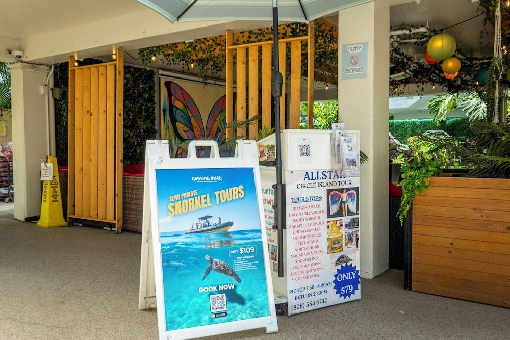 Waikiki Beachside Hostel 2