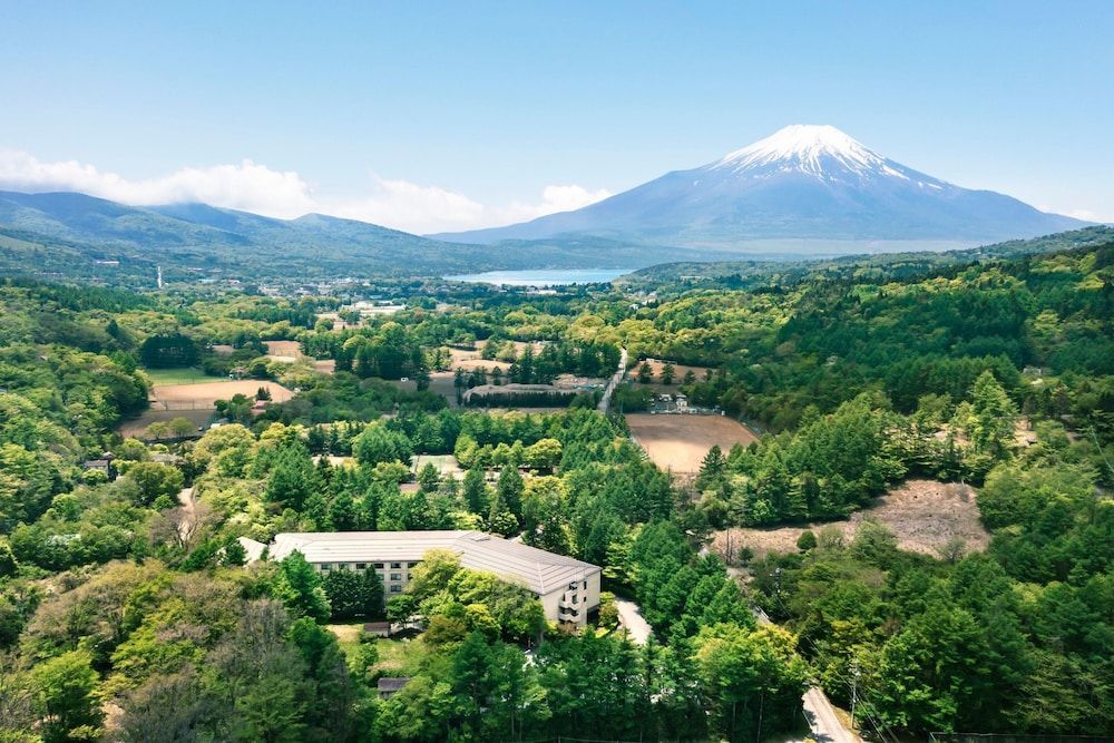 Fuji Marriott Hotel Lake Yamanaka 1