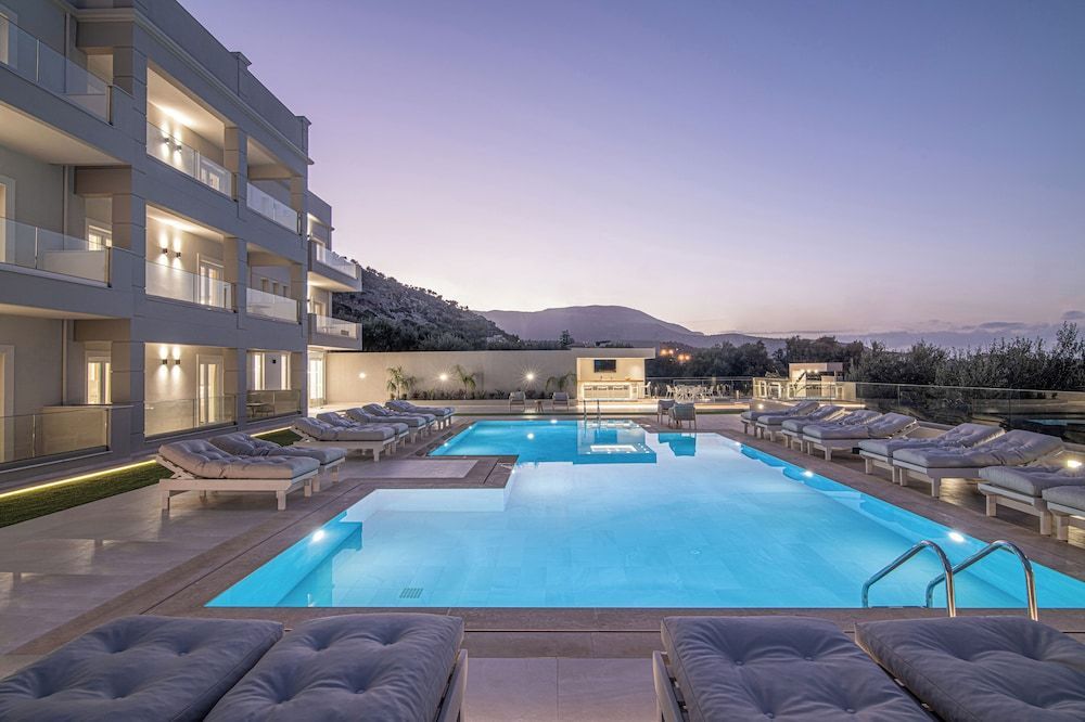 Filia Luxury Suites 1