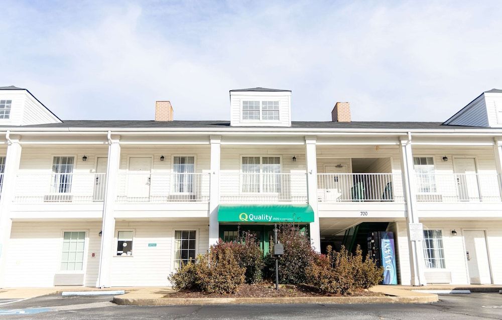 Quality Inn Carrollton Medical Center 1