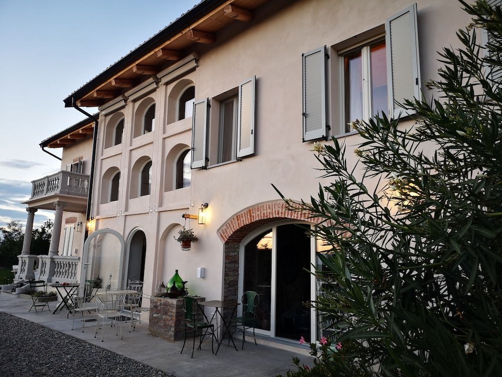 Theresa sulla Collina 1
