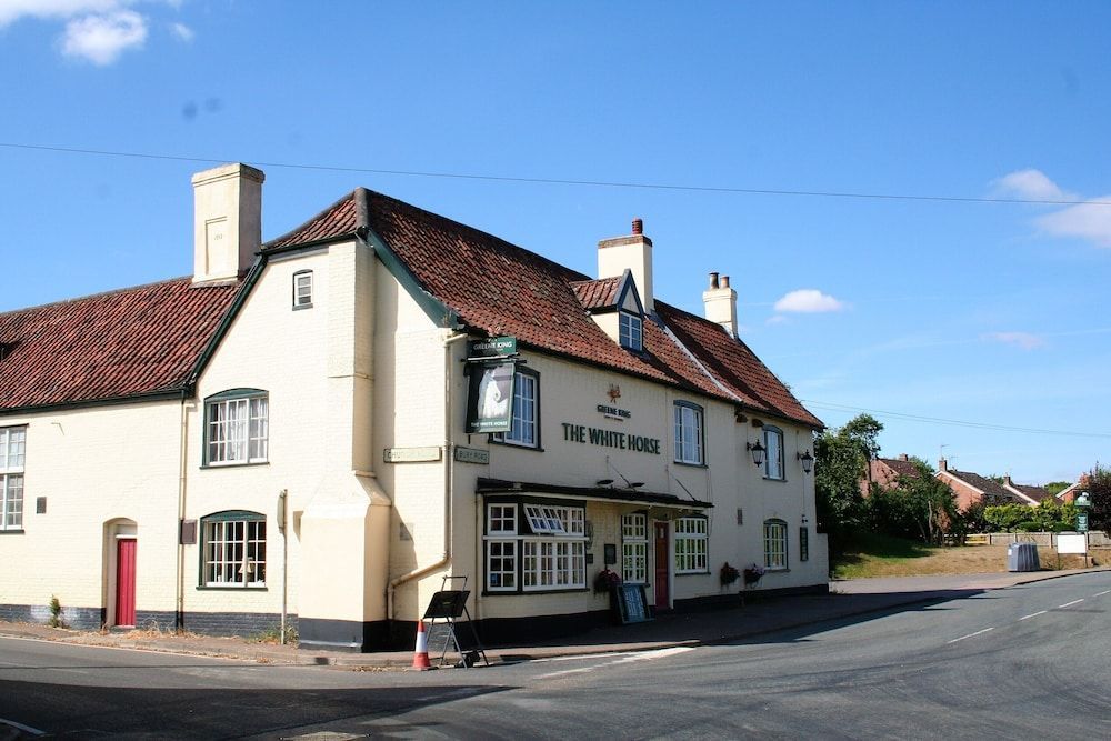 The White Horse 1