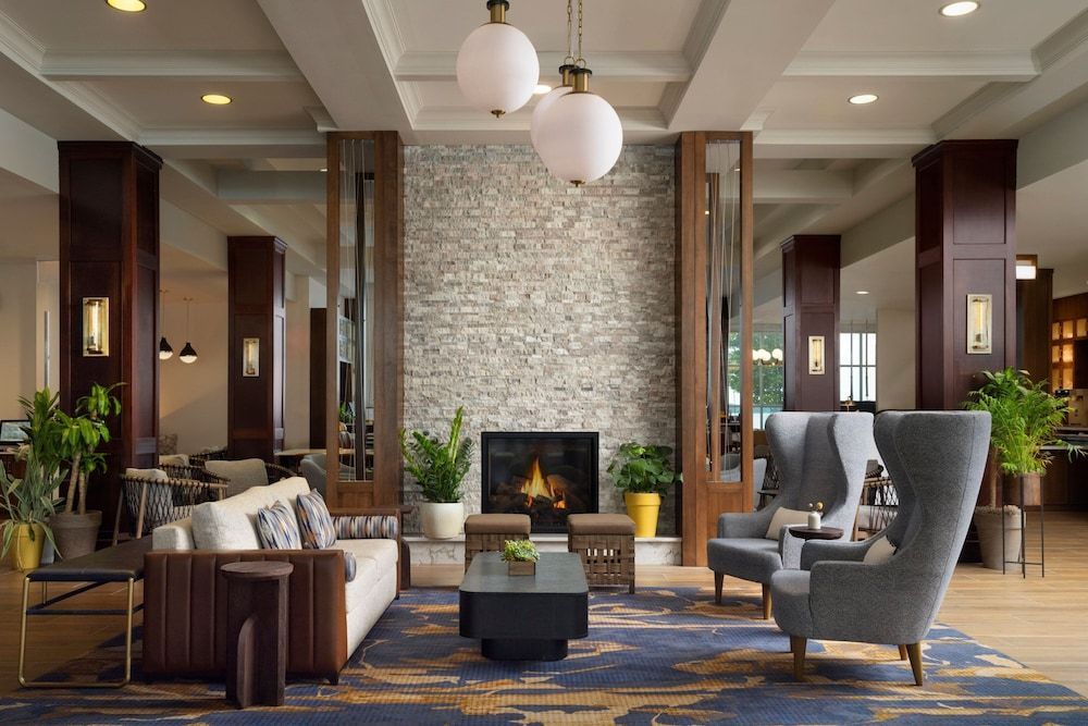 Sheraton Erie Bayfront Hotel 2
