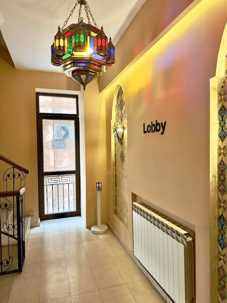 Piccolo Mondo by CityBookings 2