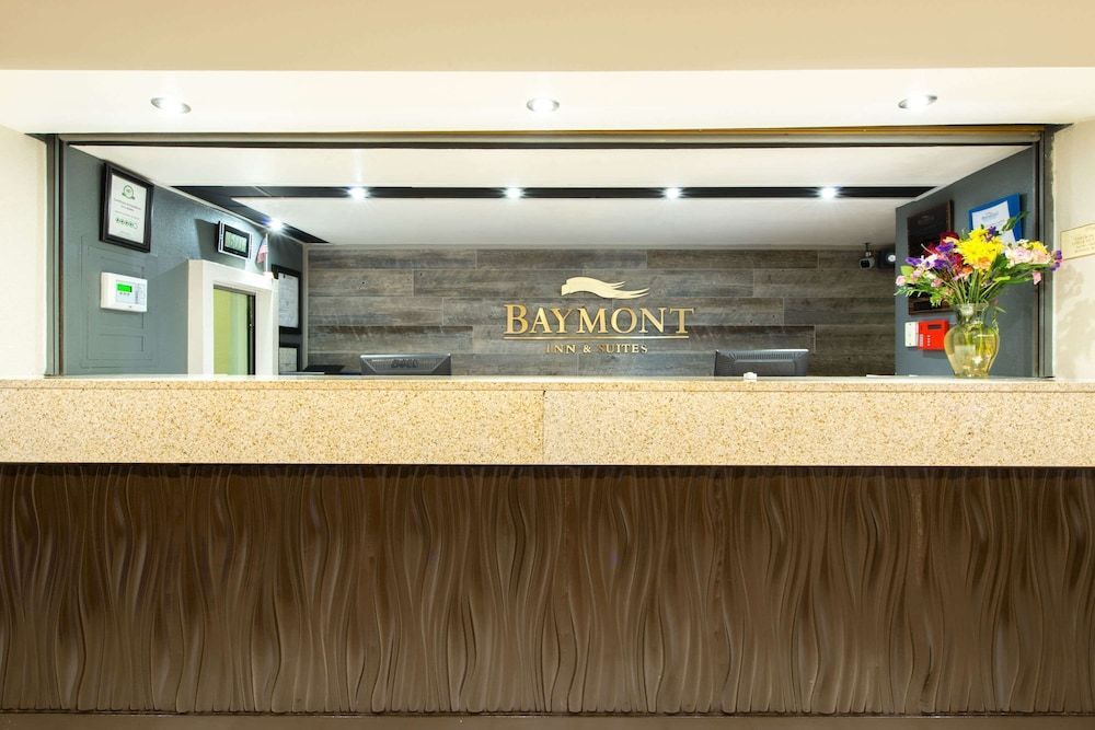 Baymont by Wyndham Louisville East 2