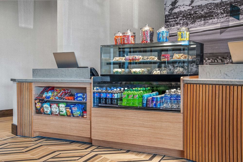 Hyatt Place Newark-Silicon Valley 2