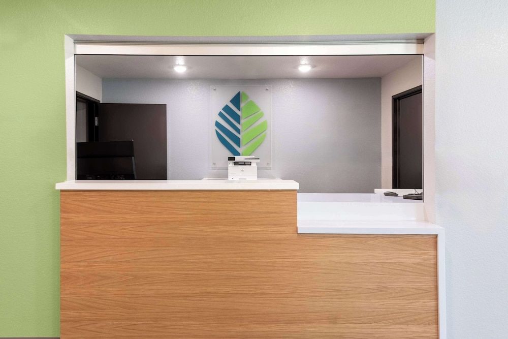 WoodSpring Suites Waco South 2