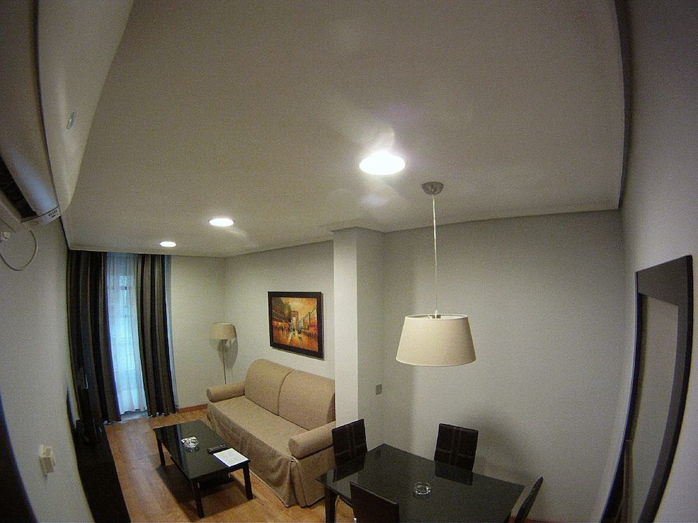 Apartamentos Boutique Catedral by anthology hoteles 2