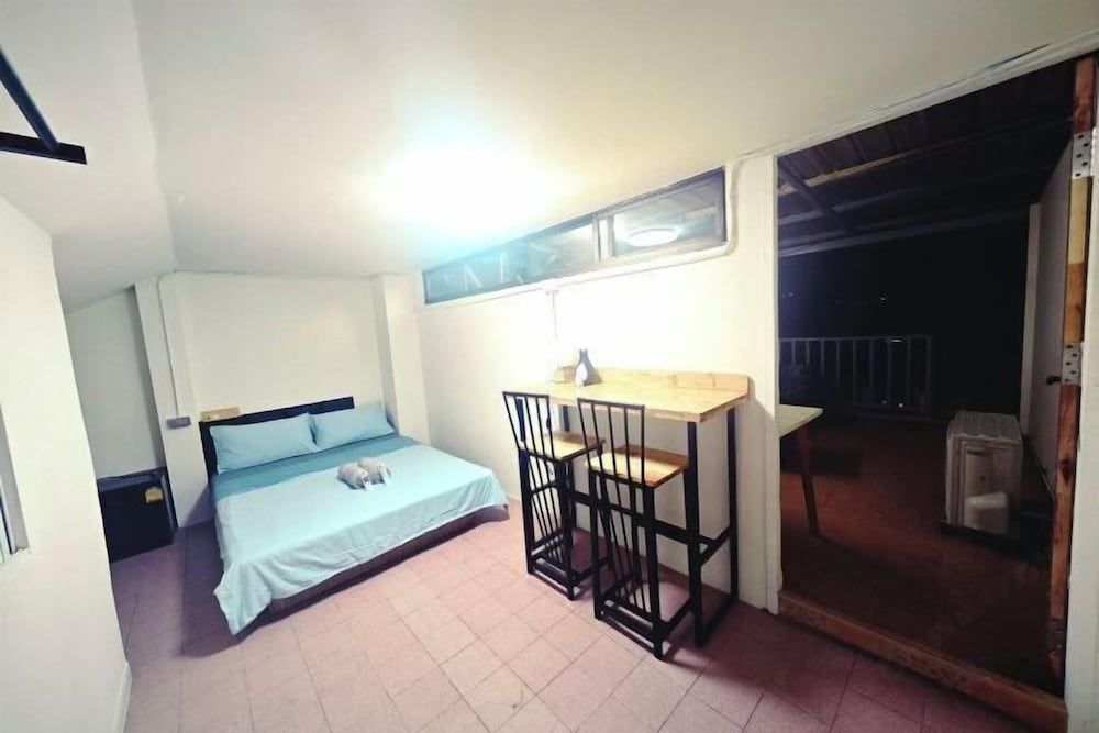 Panda Lodge Home Stay 1