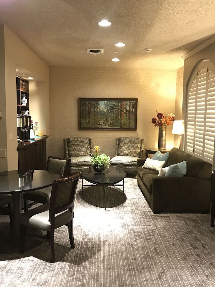 The Mark Spencer Hotel 2