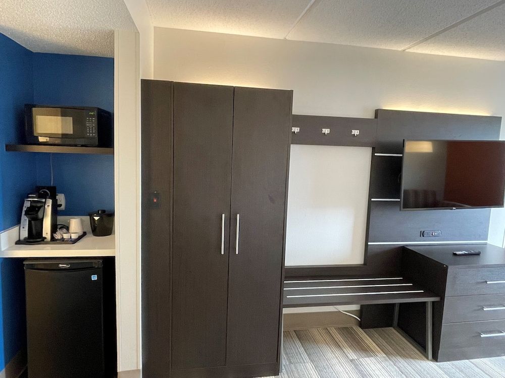Holiday Inn Express & Suites BLUFFTON @ HILTON HEAD AREA by IHG 2