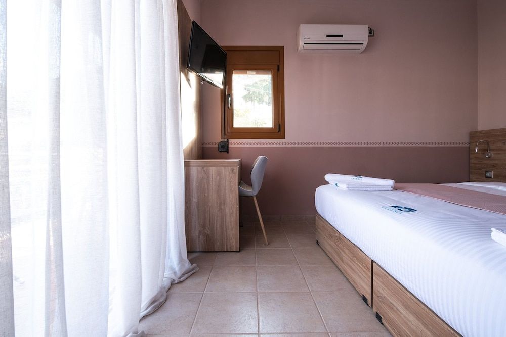 Cyrenia Guesthouse 2