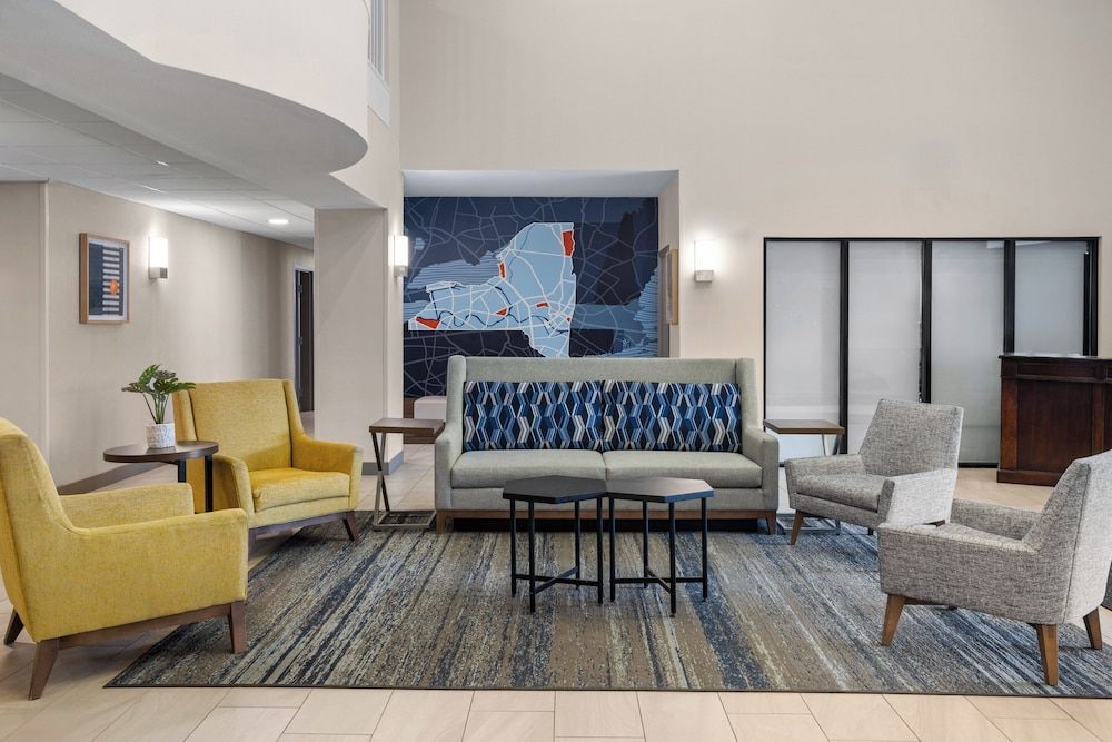 Holiday Inn Express SYRACUSE-FAIRGROUNDS by IHG 2