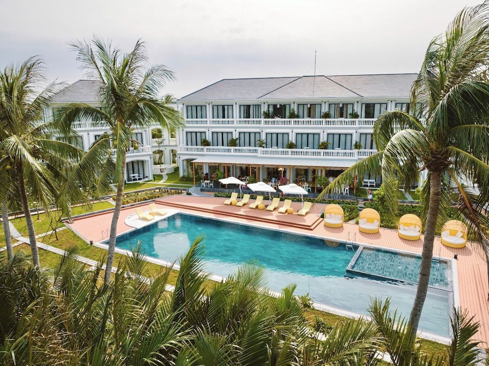 Moodhoian Riverside Resort & Spa 1