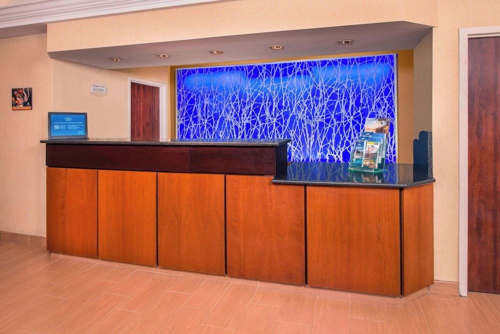 Fairfield Inn Dulles Airport Chantilly 1