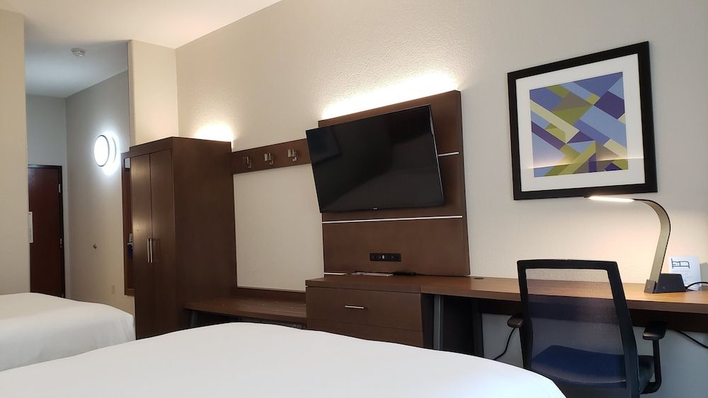 Holiday Inn Express & Suites WESLACO by IHG 2