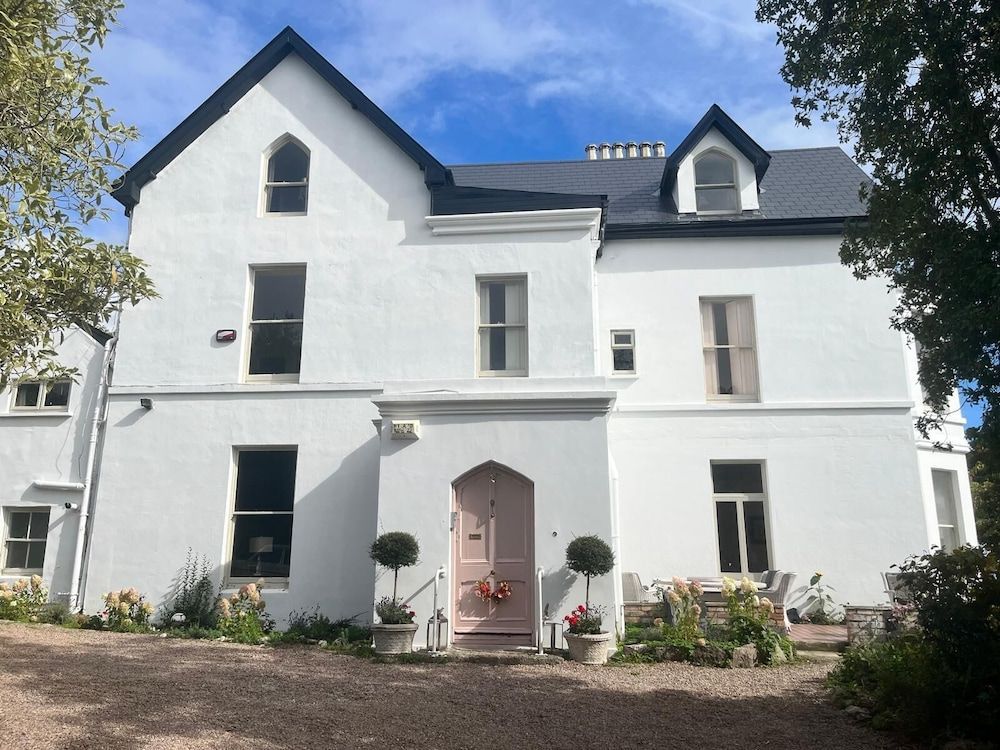Lynwood house 1