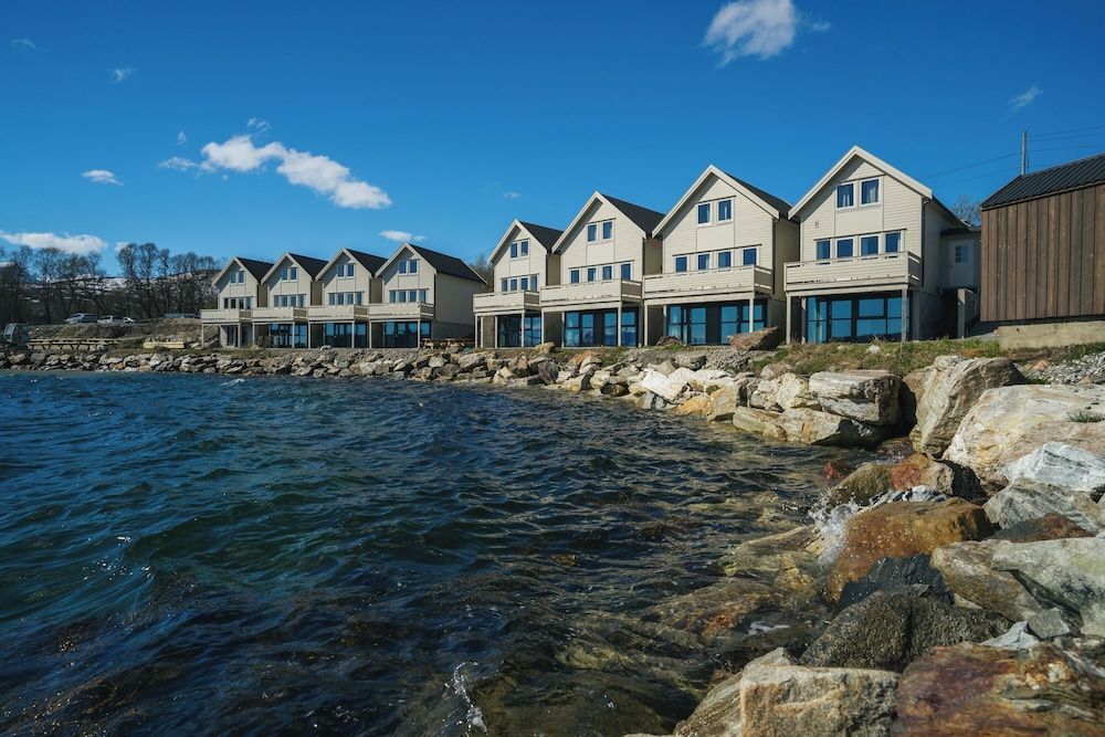 Steam Pier Adventure Hotel 1
