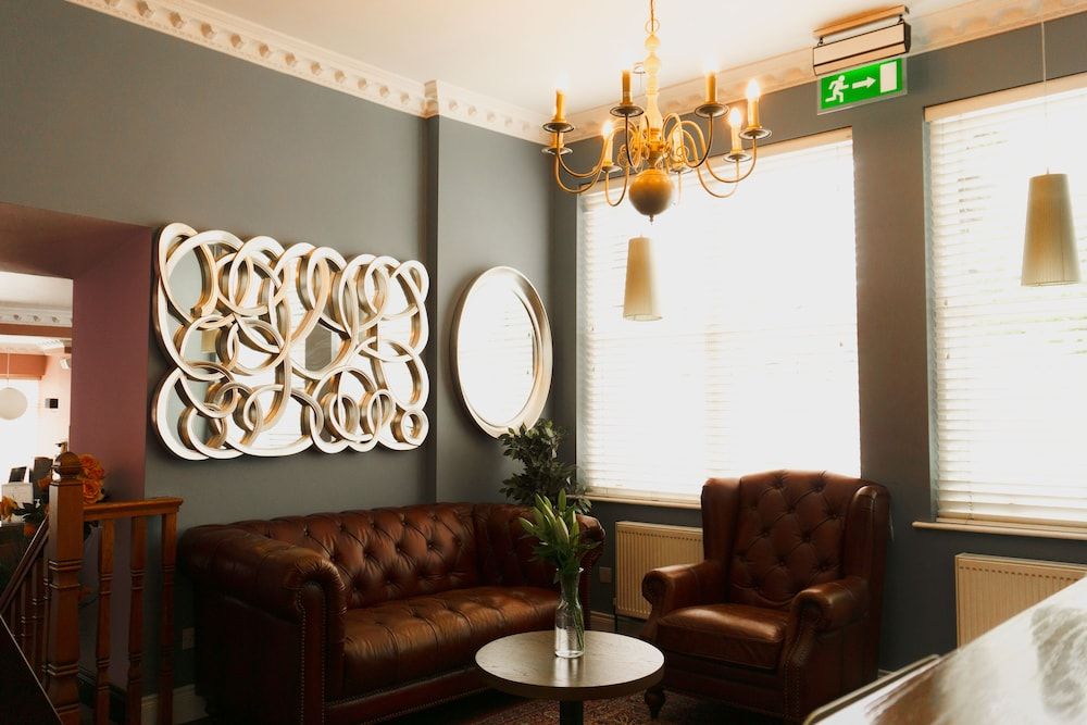 Phoenix Park Hotel 2