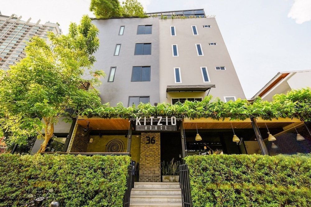 Kitzio House Hotel Huai Kwang 1