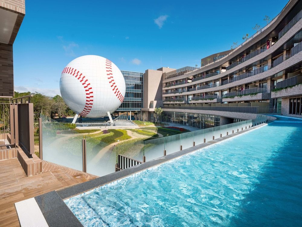 Fame Hall Garden Hotel 1