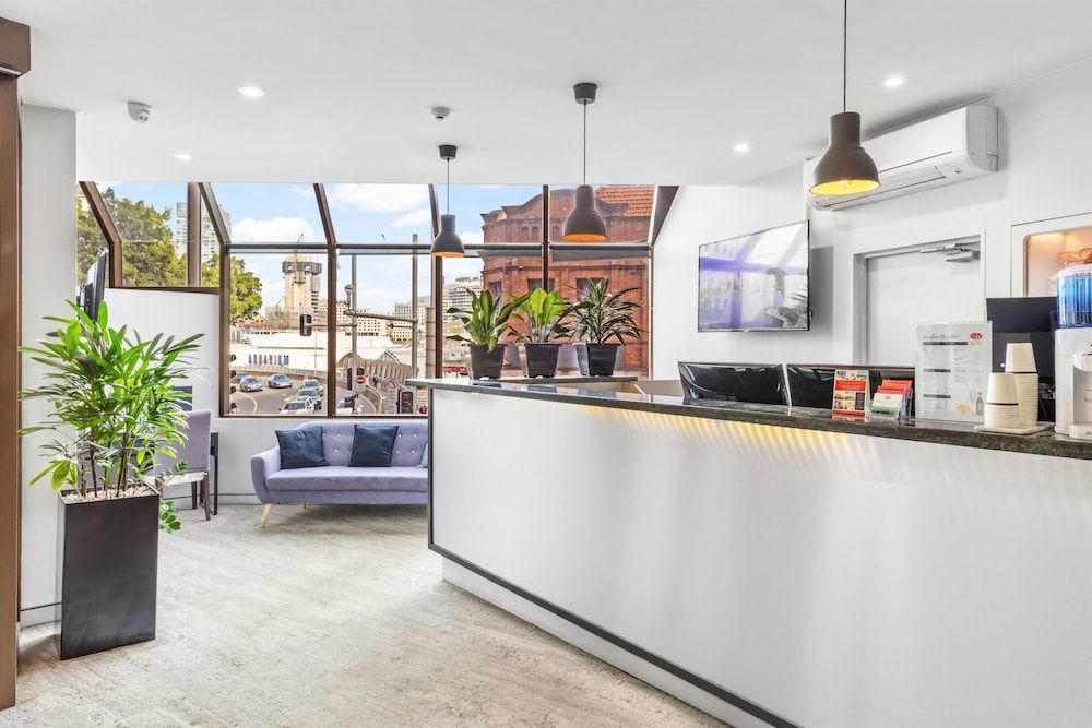 Metro Apartments on Darling Harbour 2