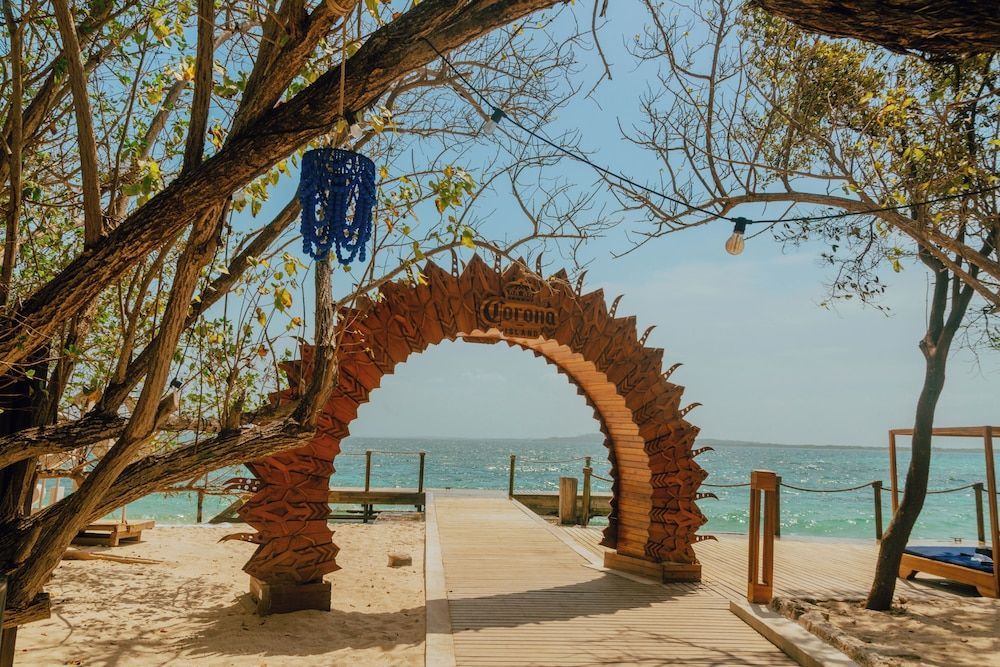Isla Corona 2