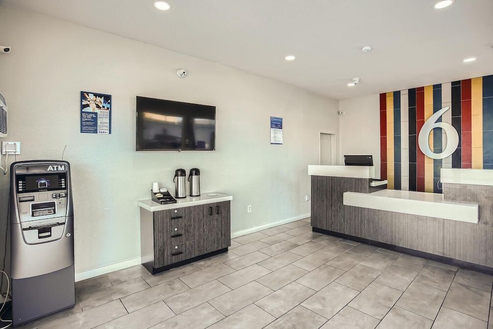 Motel 6 Las Vegas NV Downtown Fremont St 2