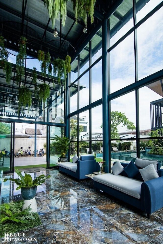 Blue Lagoon Hotel 2
