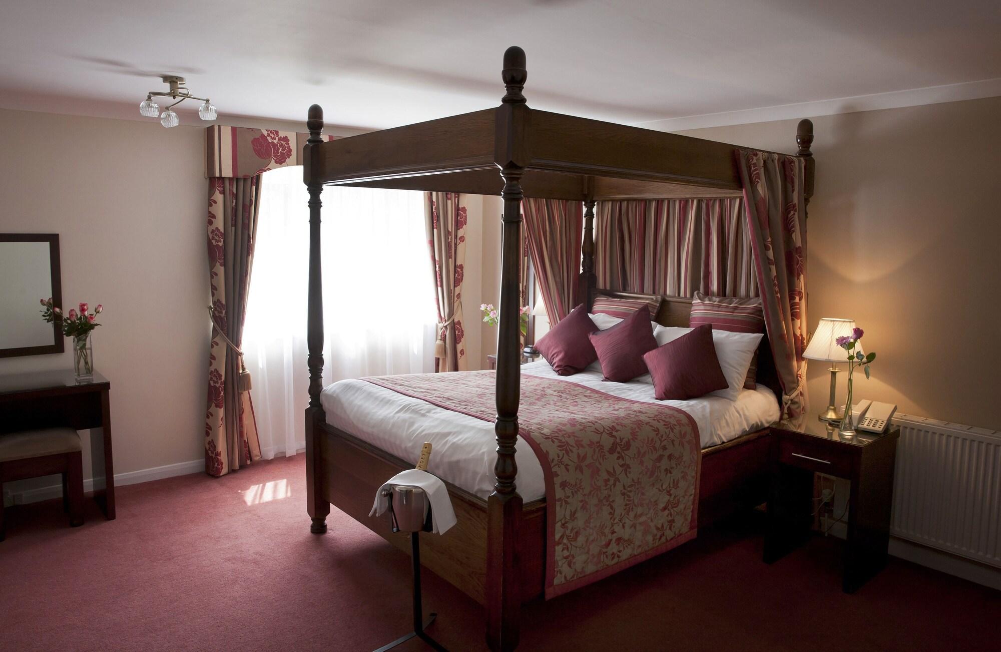 Little Silver Country Hotel 1
