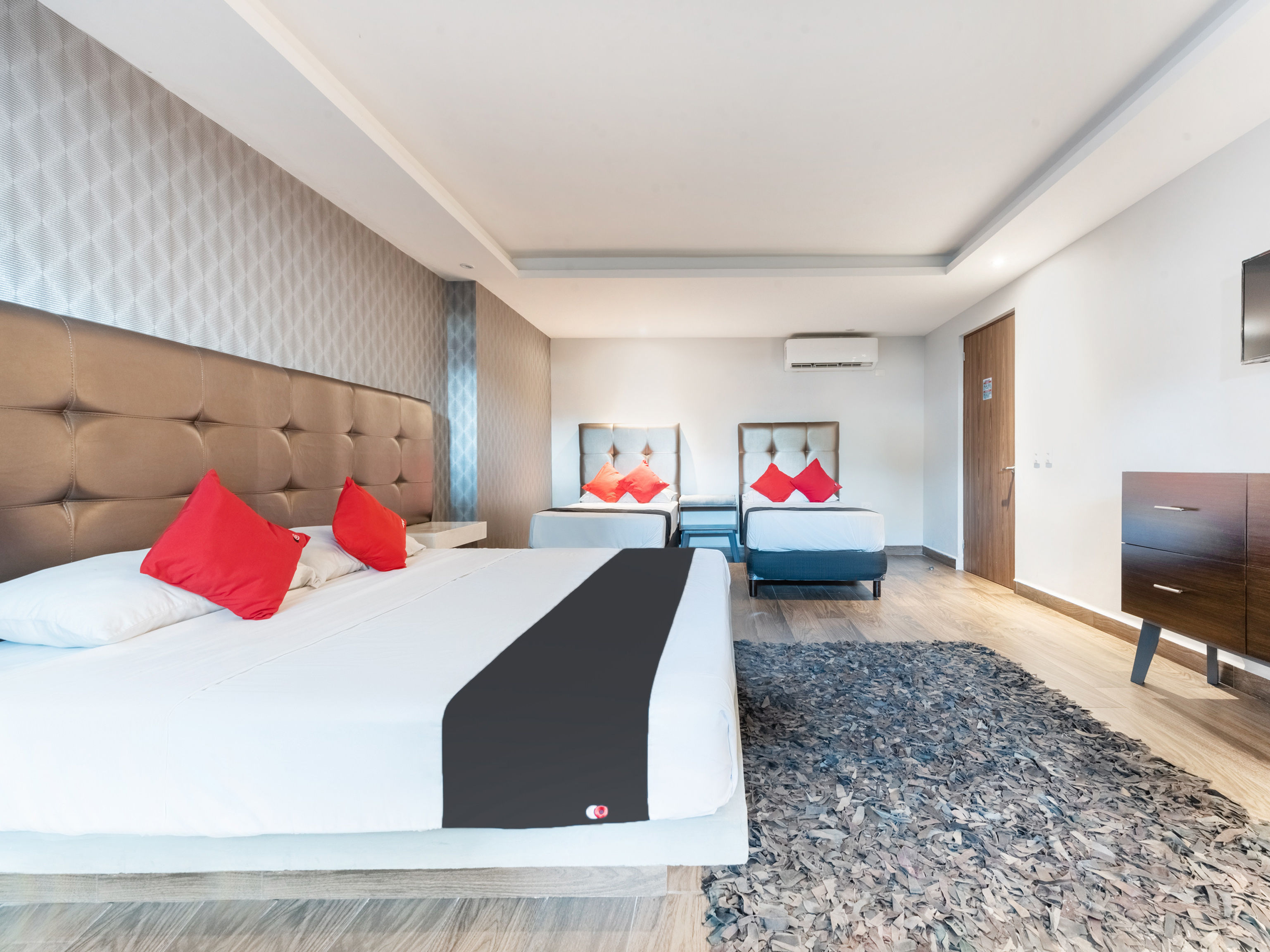 OYO HOTEL Hotel 202 2