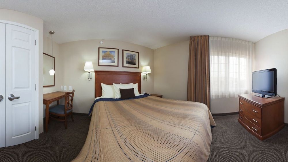 Candlewood Suites GREENVILLE NC by IHG 1