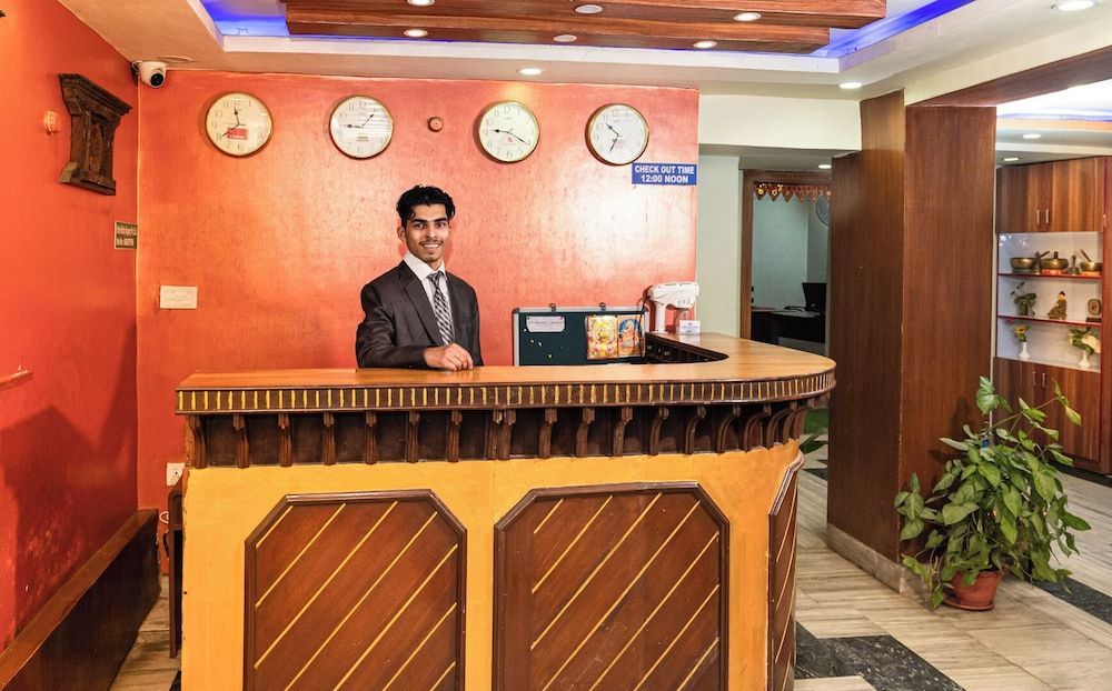 Hotel Holiday Regency 1