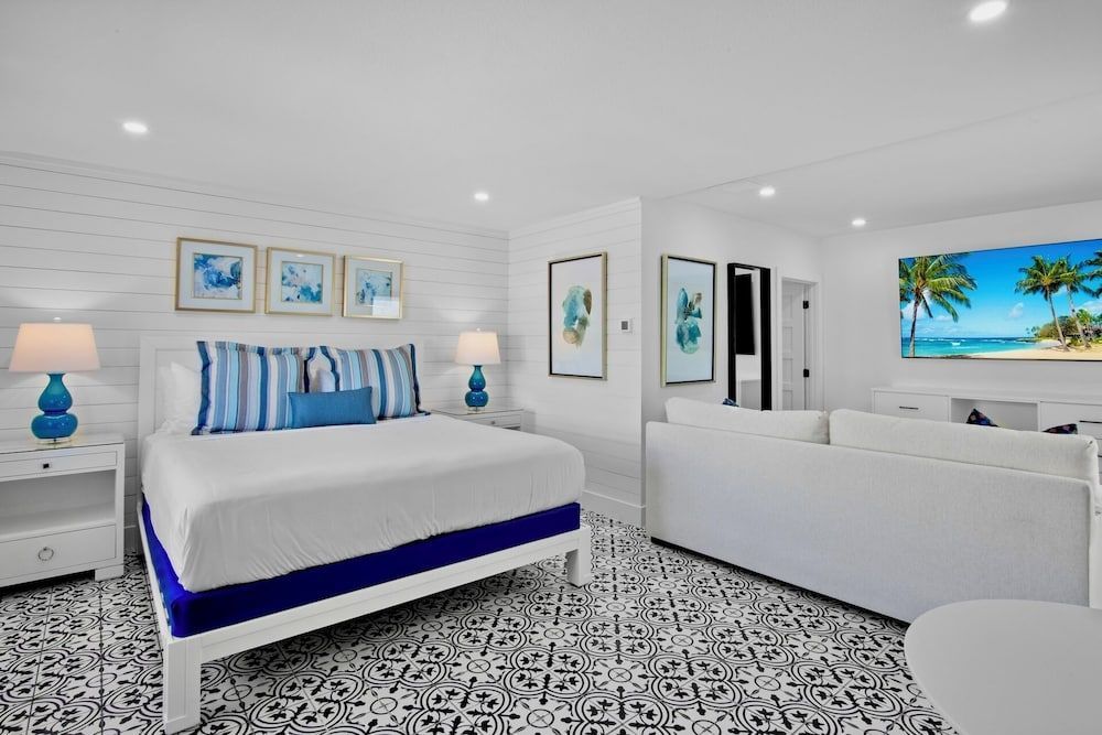 The Retreat at Anna Maria Island Inn 2