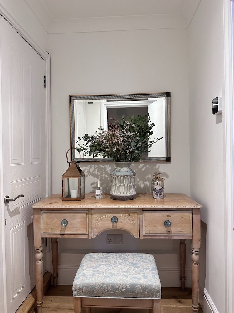Pontcanna Sapphire-Cardiff City Centre 1