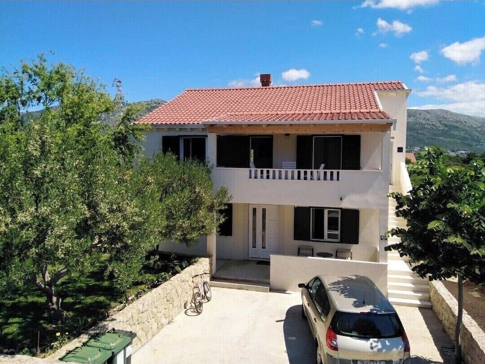 Apartments Močići 1
